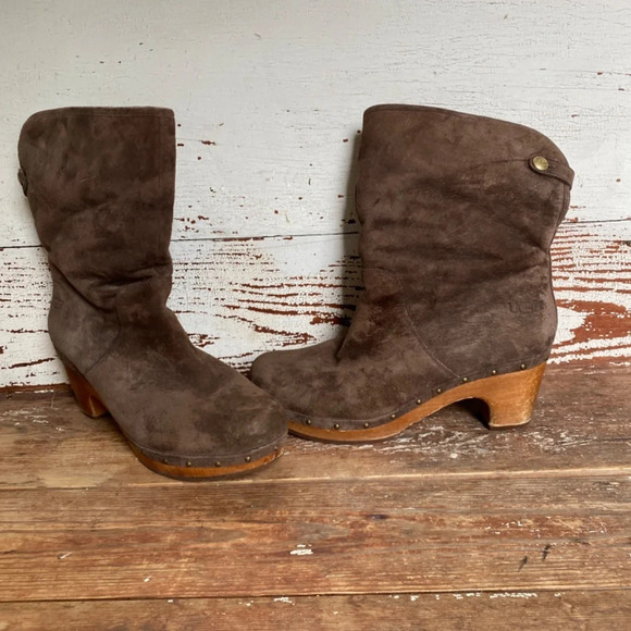 UGG Lynea Brown Suede Boot 9 - Picture 13 of 13